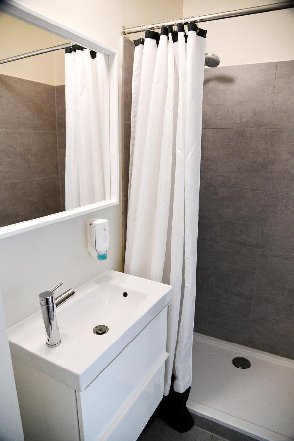 Jethon Studio-Appartement Im Gruenen Bernburg Bagian luar foto